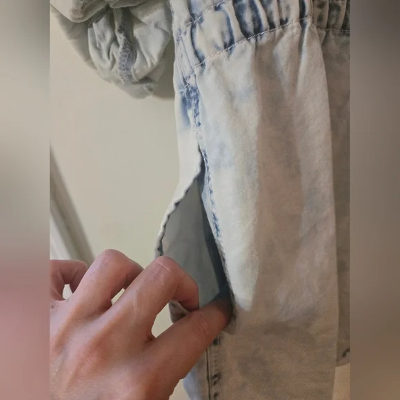 Chico's Acid Wash Lightweight Denim Dress Chico's Size 1/US Size Med/Size 8 - Picture 12 of 13